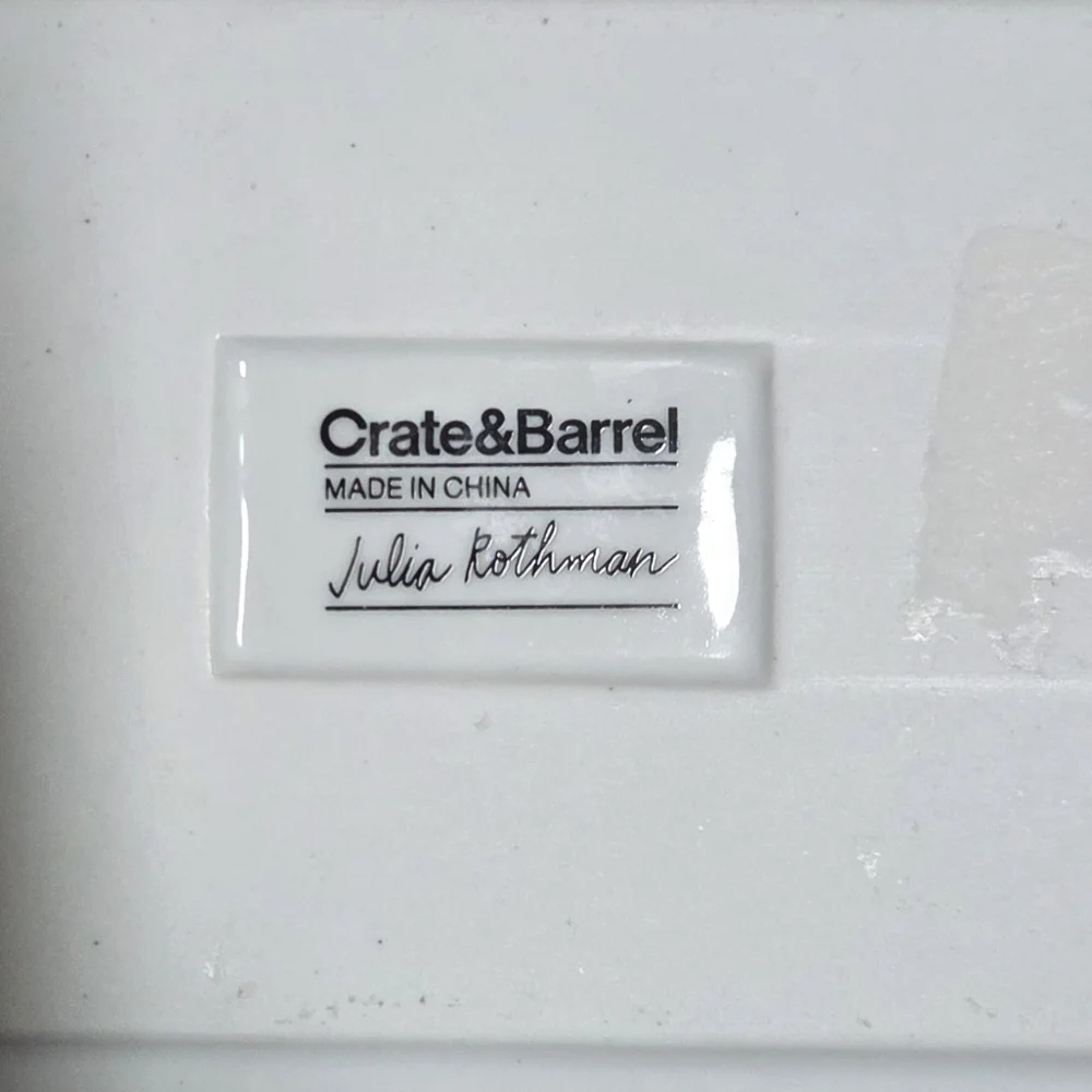 Crate & Barrel Julia Rothman Yule Town Set Of Plates